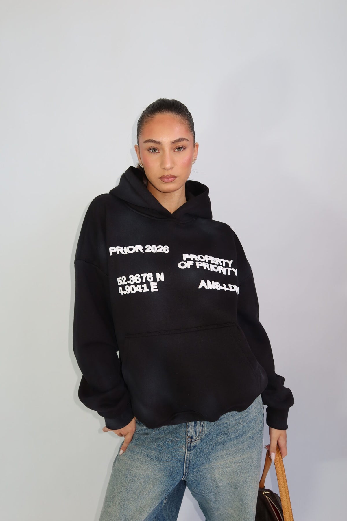 Priority hoodie black